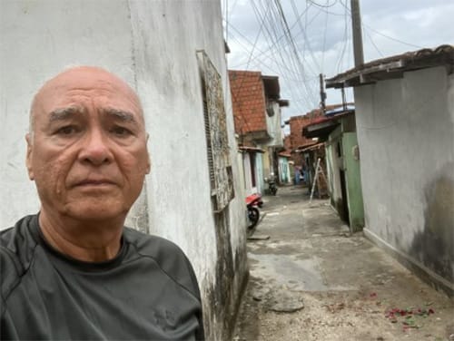 Sunday morning and Marc is viewing a street in the favalas